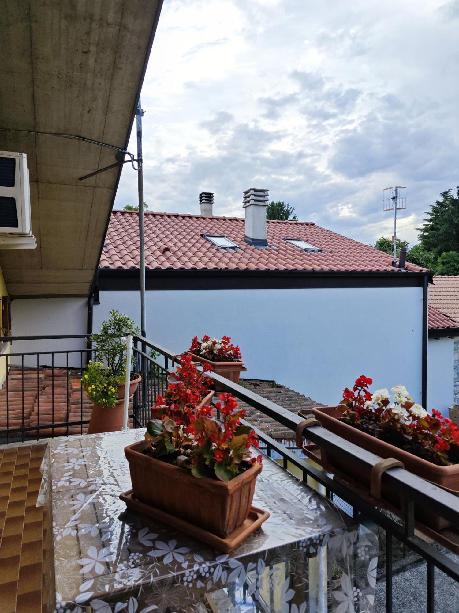 Appartement Casa Relax à Laveno-Mombello Extérieur photo
